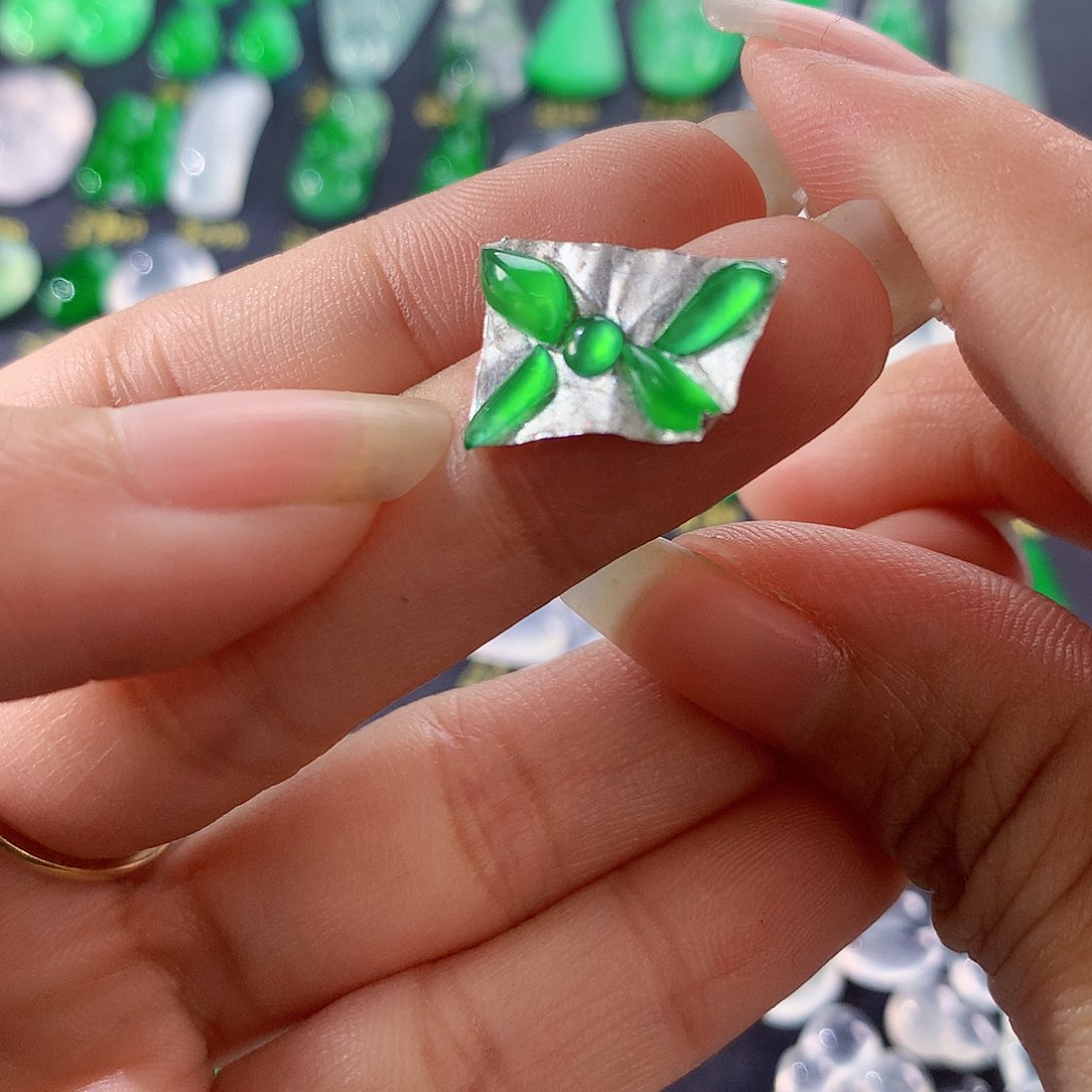 【闪购商品】翡翠颈饰未镶嵌随行5