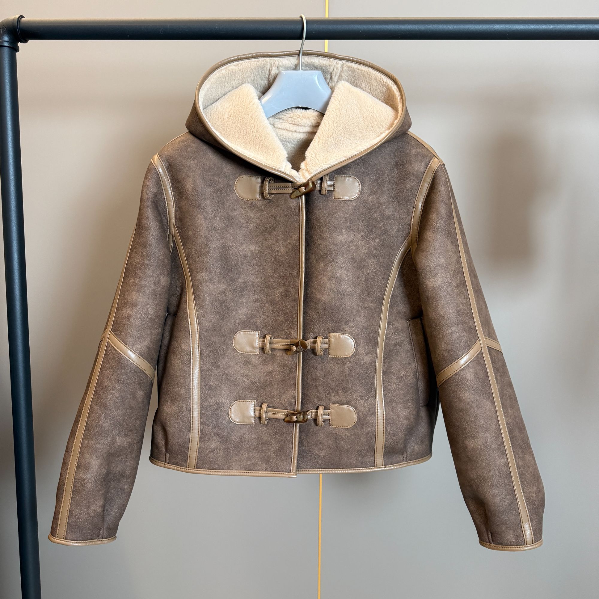 女士冬季原生态保暖外套E加绒加厚潮牌机车风