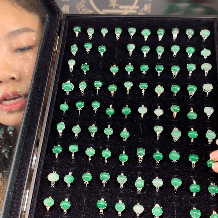 石英质玉戒指合金
