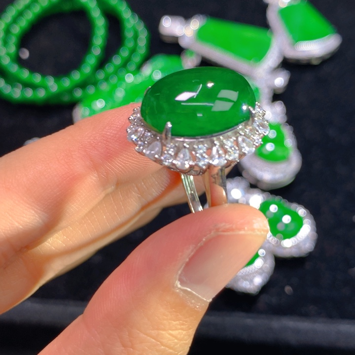 翡翠戒指银S925镶嵌一个