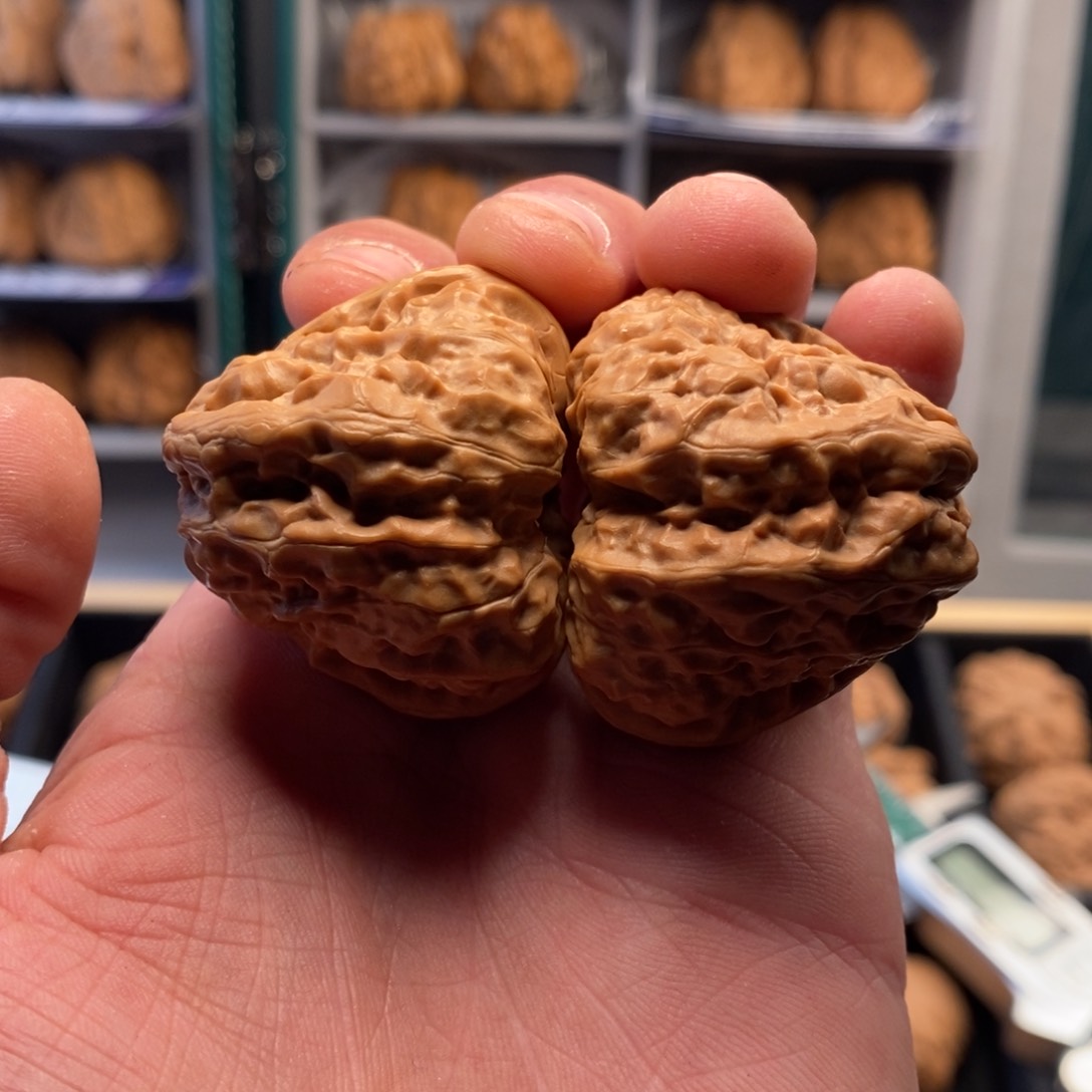 文玩核桃吊坠已开单卡介绍为准