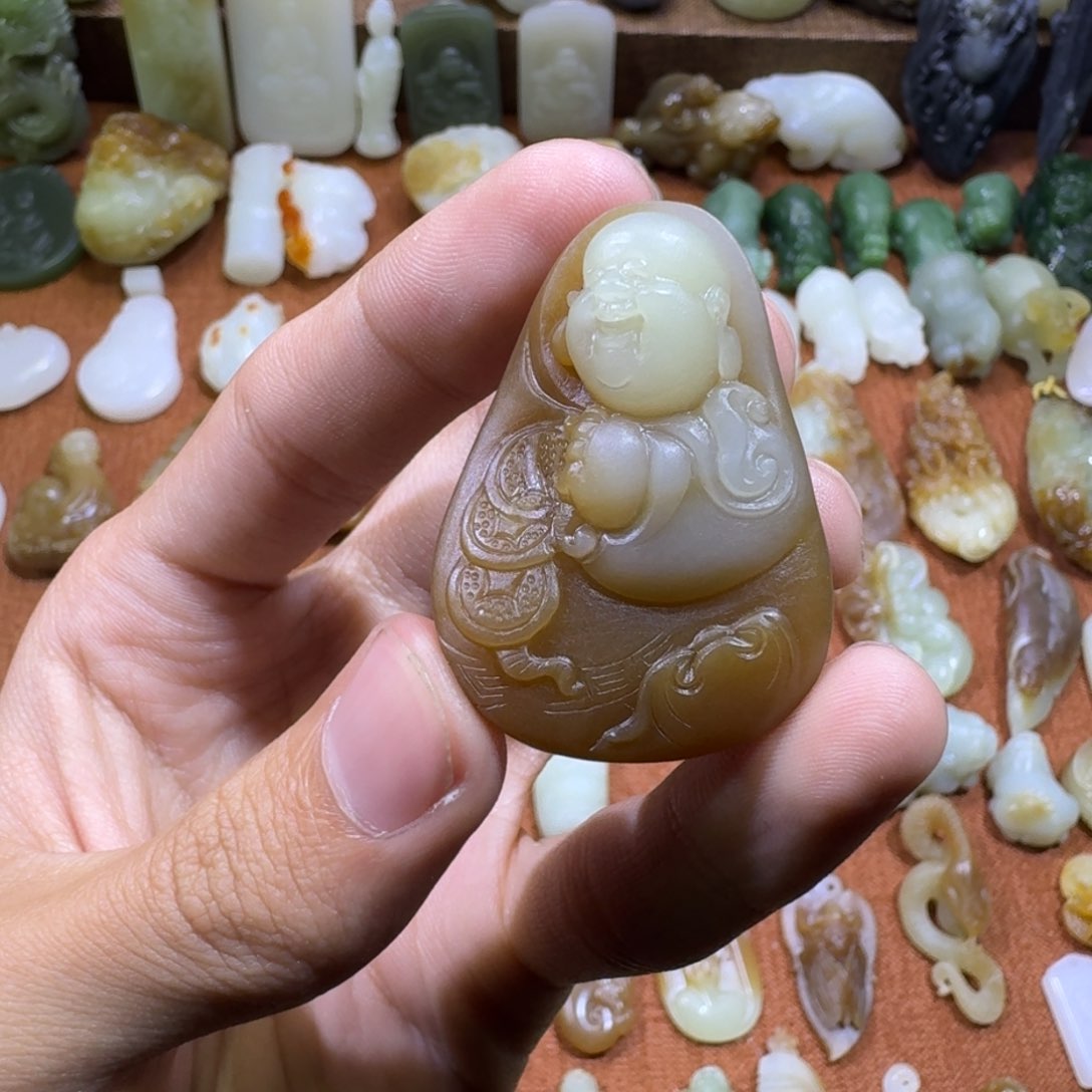 和田玉颈饰未镶嵌