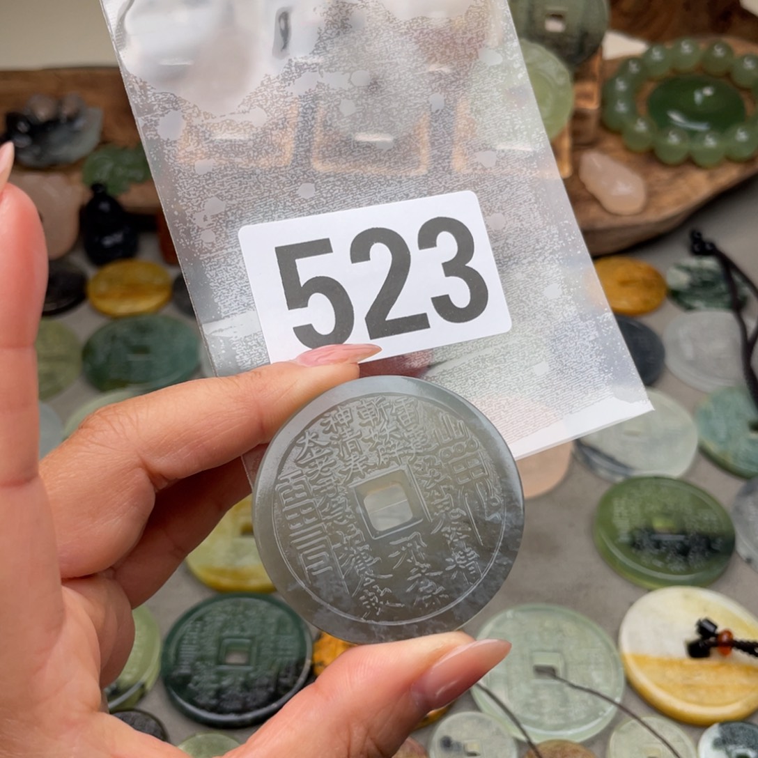 9***-蛇纹石玉未镶嵌颈饰