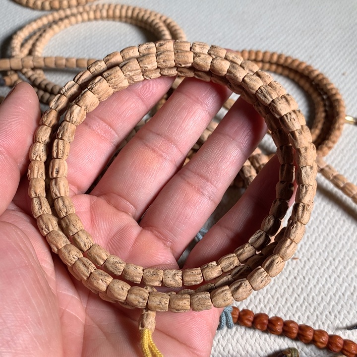 柏香籽/百香籽吊坠?***剑