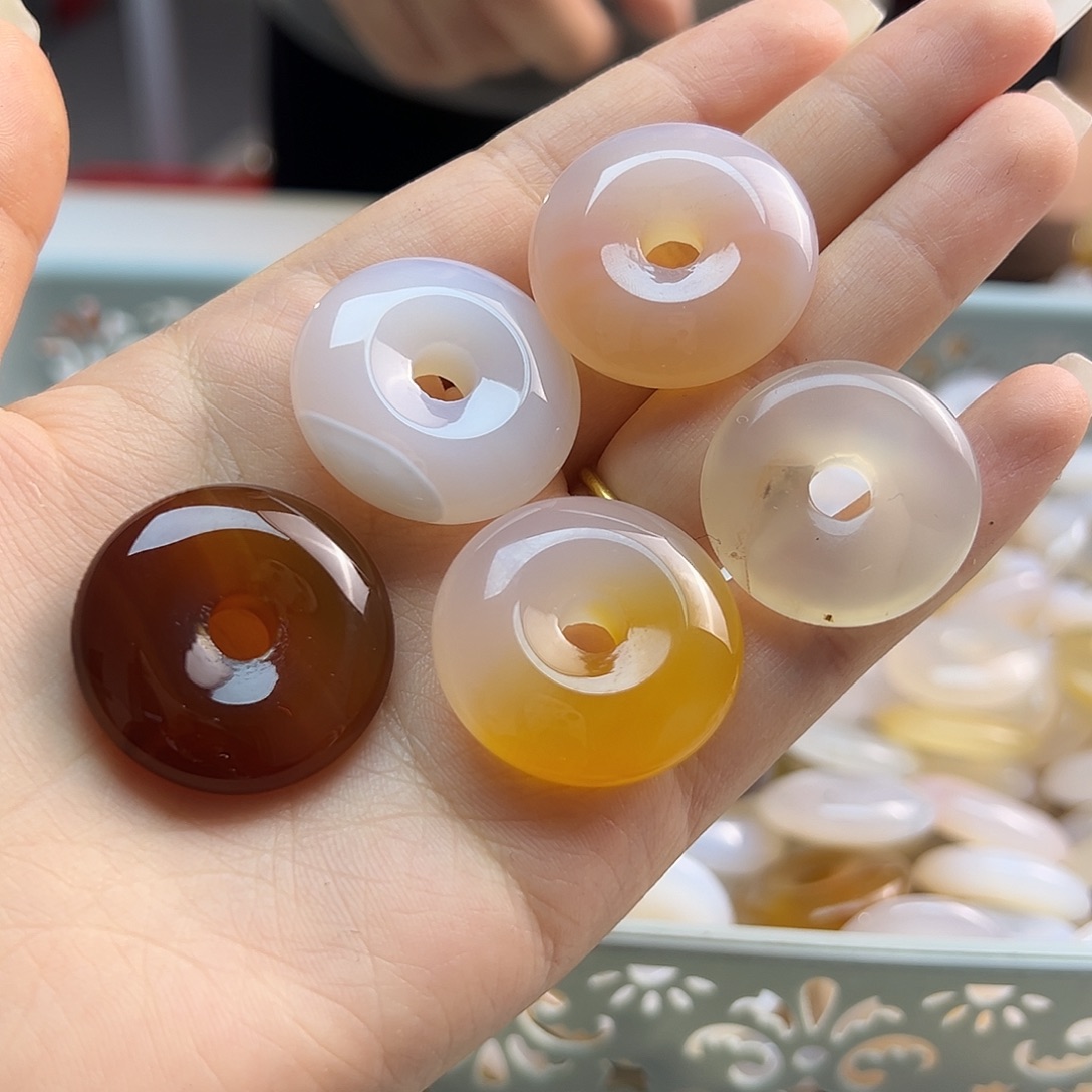 玛瑙/玉髓未镶嵌颈饰