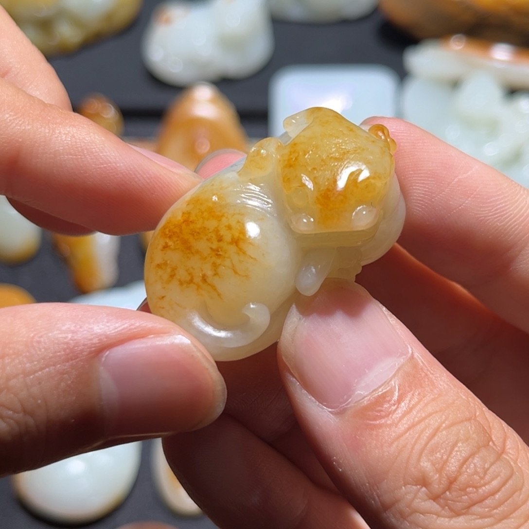 和田玉未镶嵌挂件