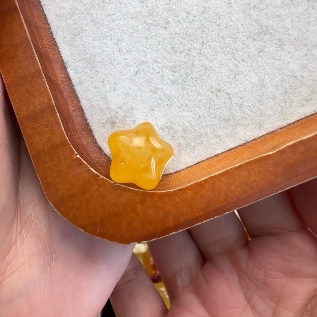 *****琥珀未镶嵌珠宝奇石