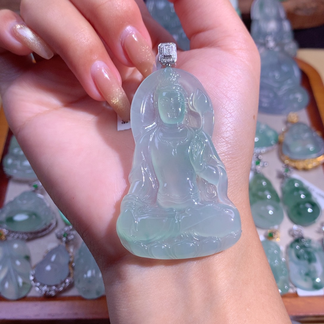 翡翠吊坠(不含链)18K金镶嵌