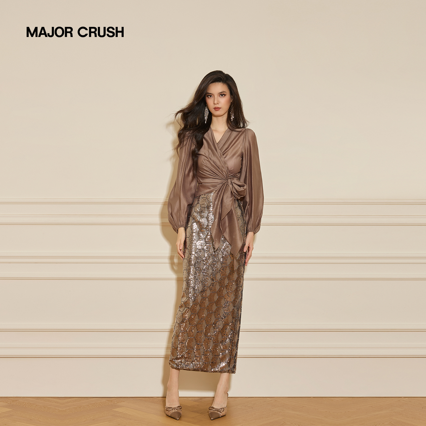 MAJOR CRUSH早秋璀璨流光浪漫风情气质长袖设计师优雅套裙73949