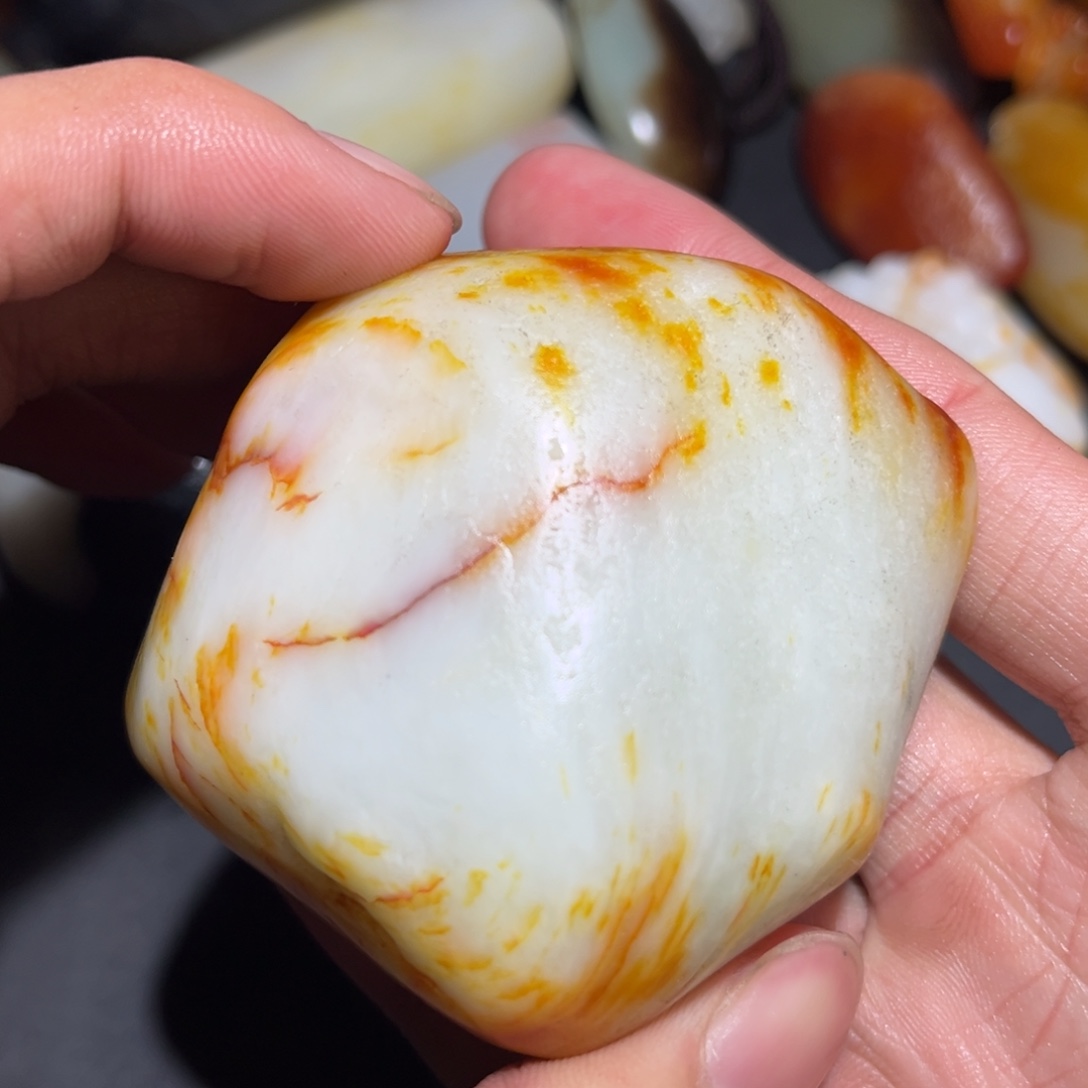 和田玉未镶嵌珠宝奇石