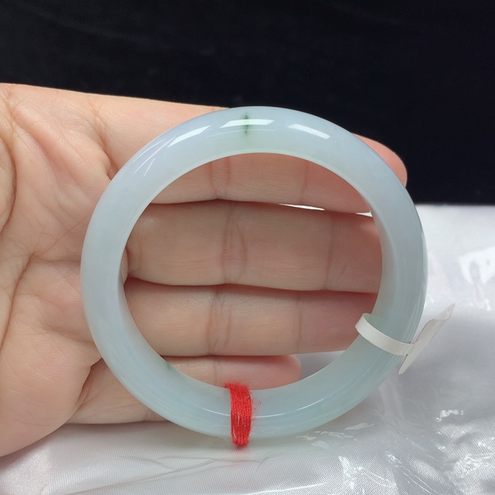 翡翠手镯未镶嵌正圈56