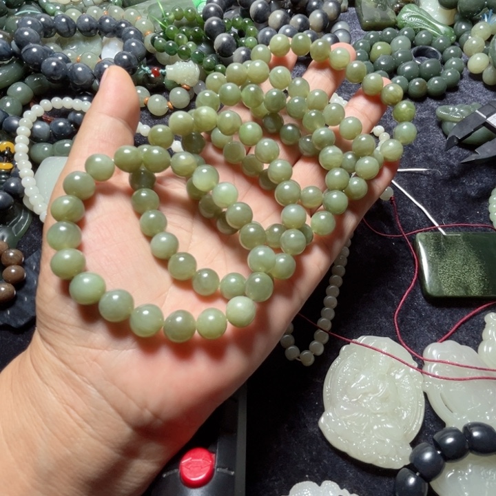 卧***胆手串未镶嵌和田玉