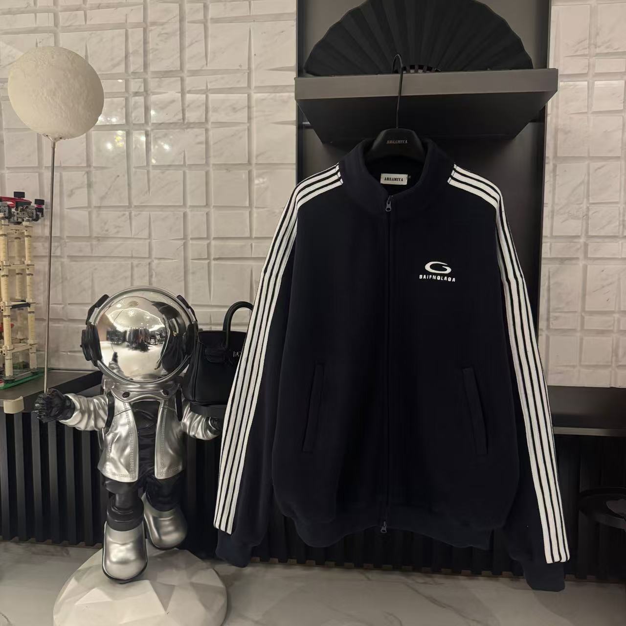 爆款【柔软的酷】女款秋冬季大牌运动设计感毛绒开衫外套CP555