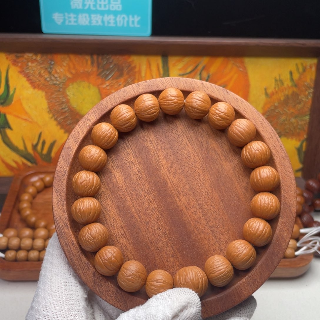 赵***༽吊坠猴头核桃聚宝盆