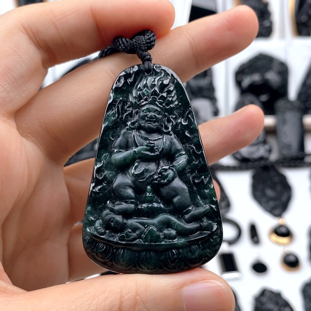 颈饰未镶嵌翡翠大黑天