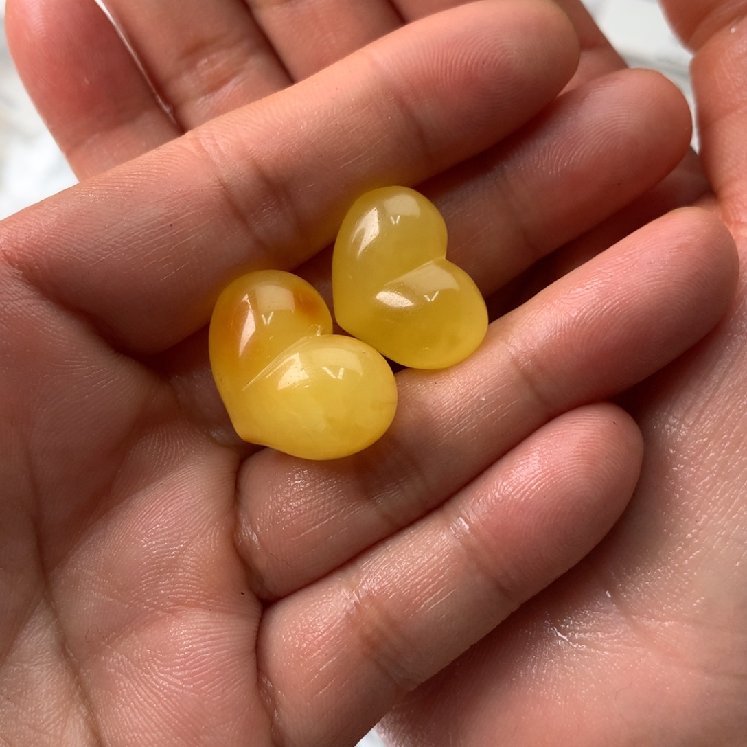 四***春琥珀未镶嵌裸石蜜蜡