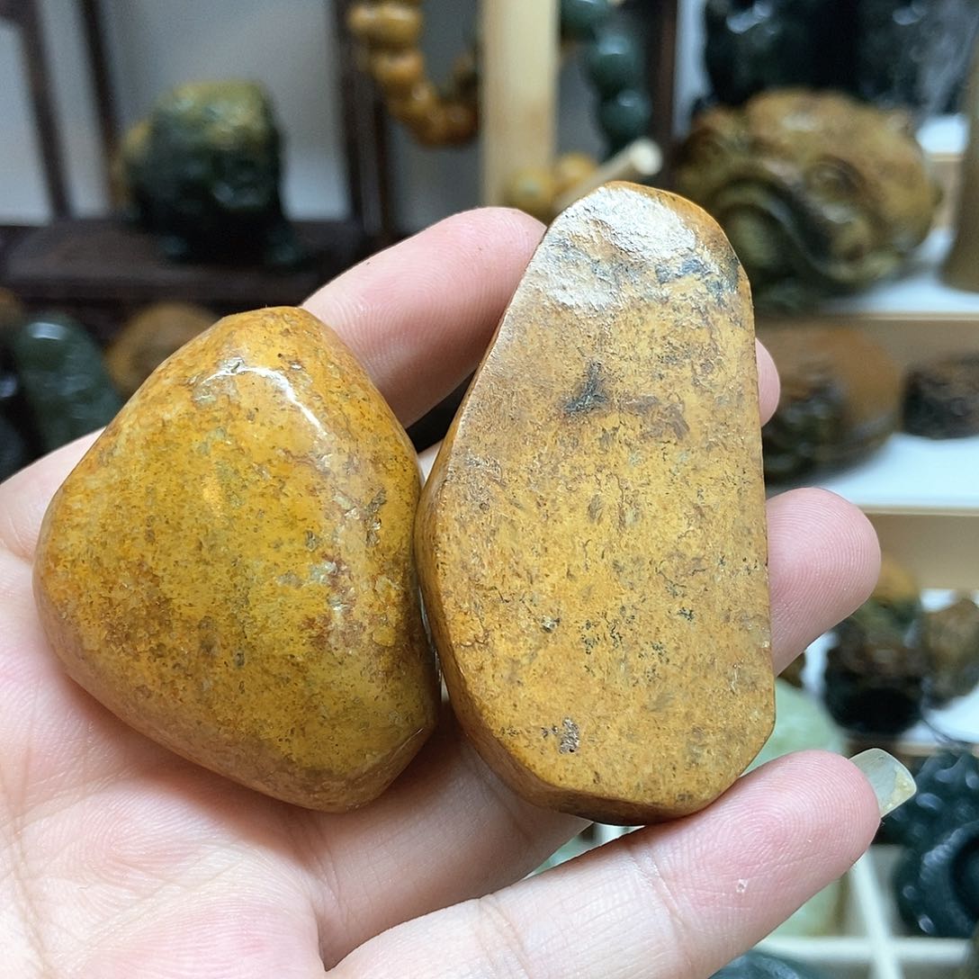 岫岩河磨玉（透闪石质玉）把件未镶嵌