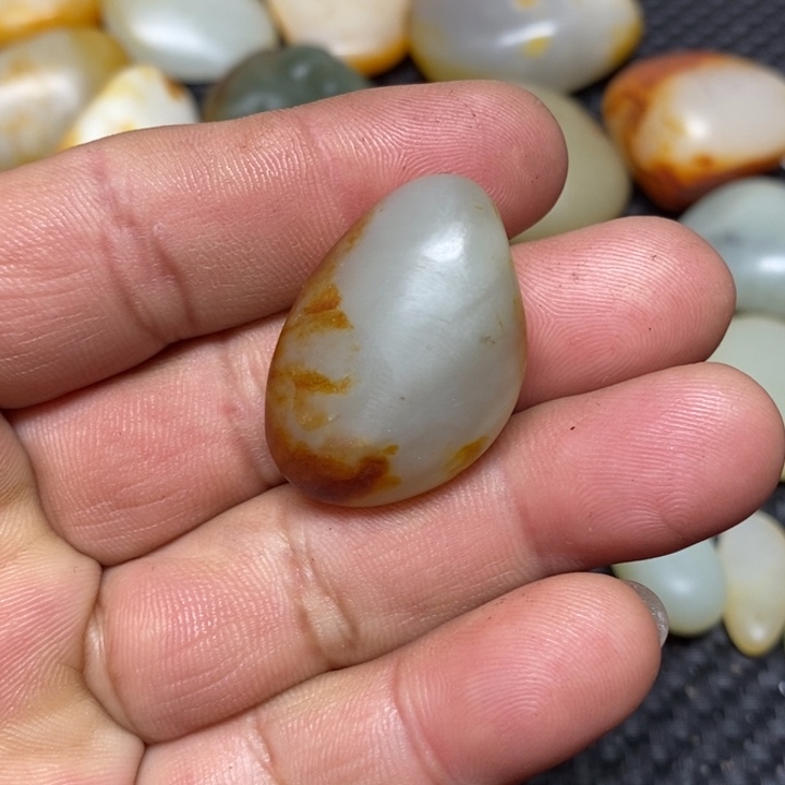 和田玉珠宝奇石未镶嵌