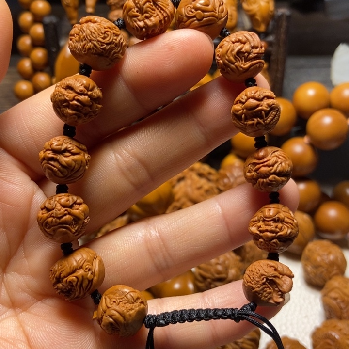 【闪购商品】橄榄核手串/手链桃核生肖恶僧
