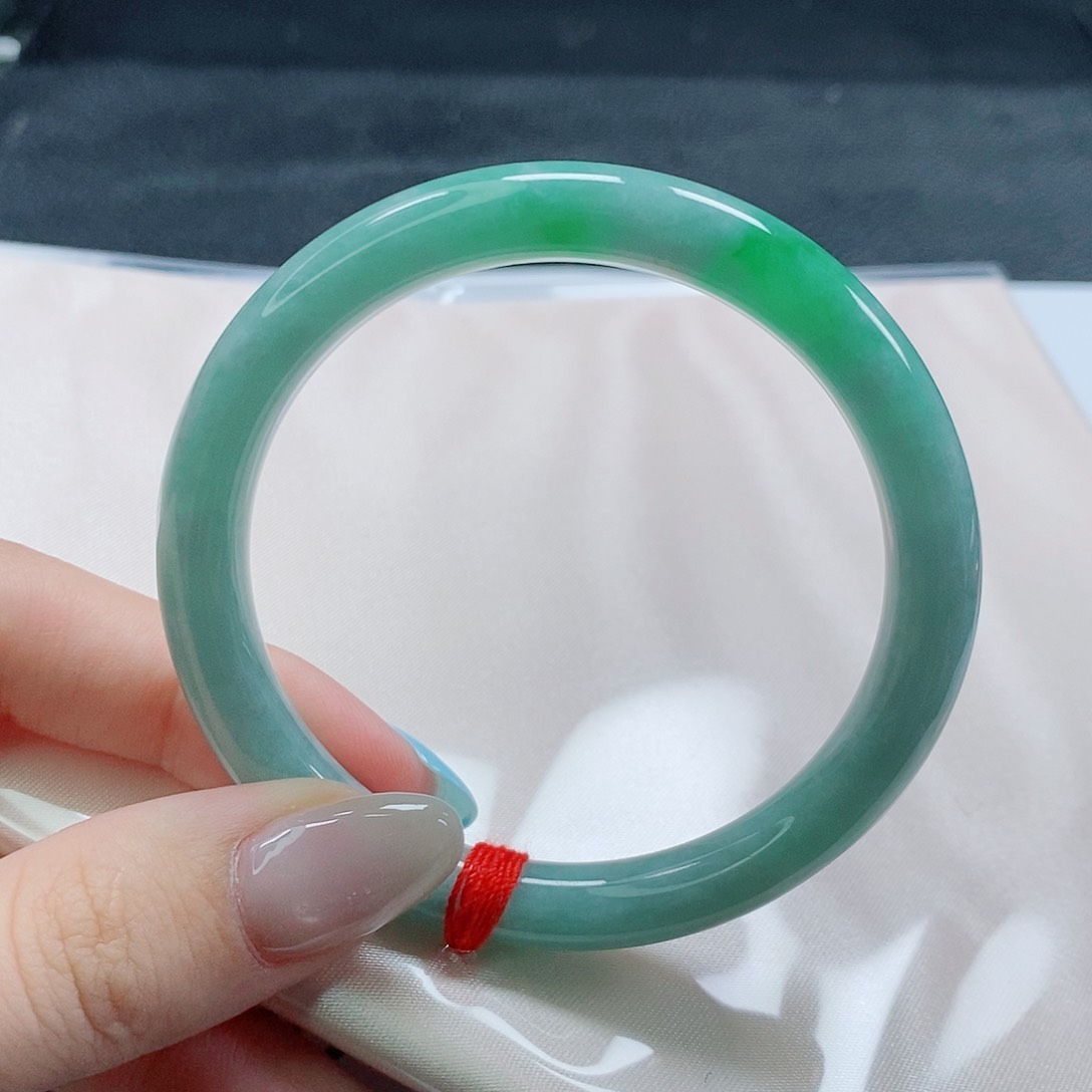 【闪购商品】未镶嵌手镯（圆镯）翡翠511号