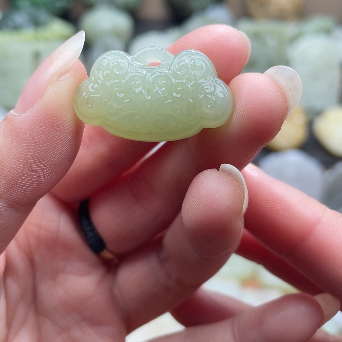 和田玉未镶嵌吊坠(不含链)