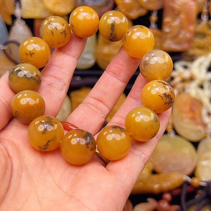 石英质玉（黄龙玉）合金颈饰