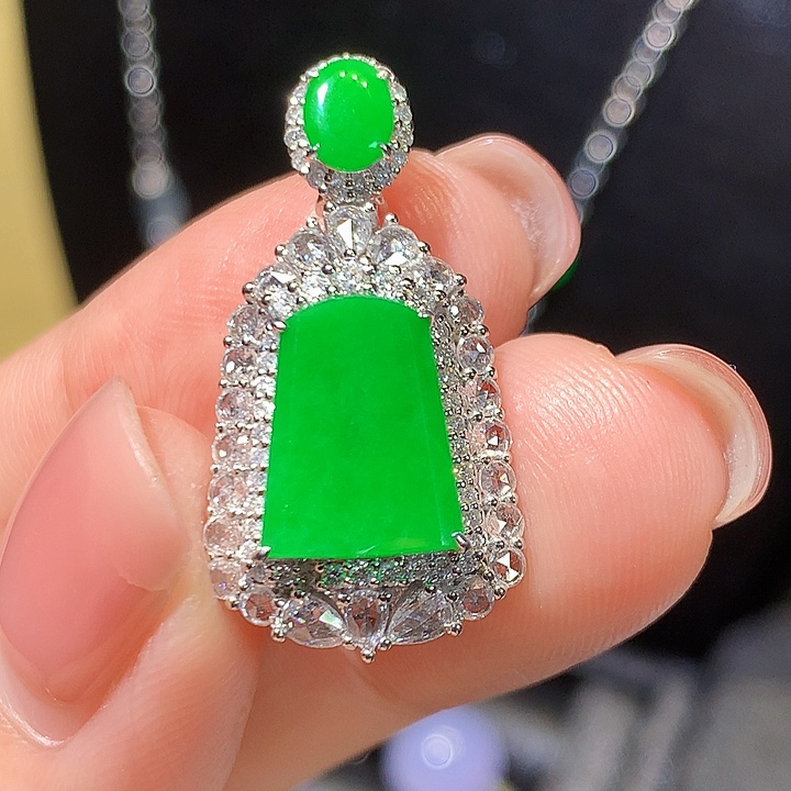 翡翠18K金镶嵌吊坠(不含链)