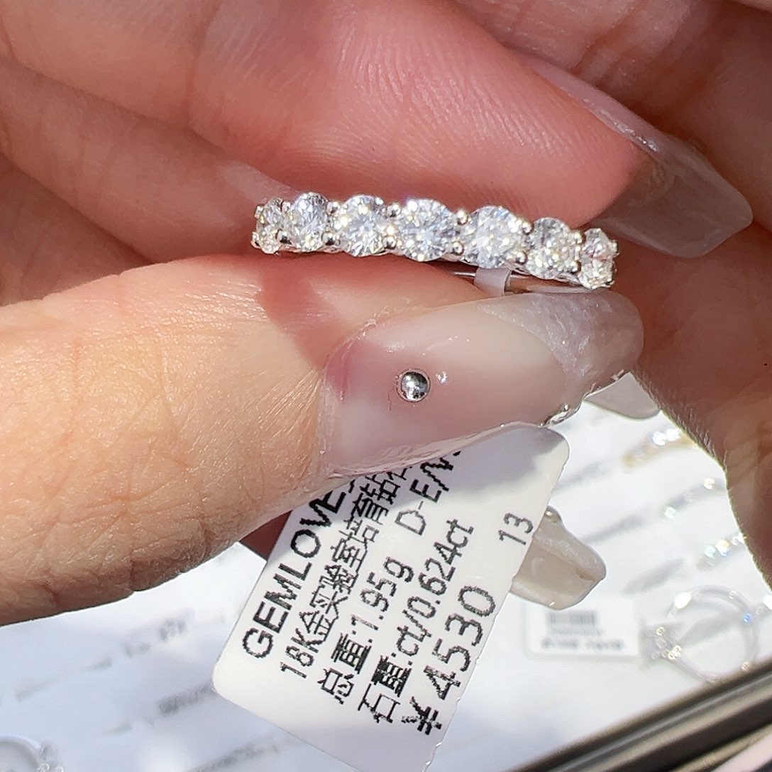 实验室培育钻石18K金镶嵌0.624