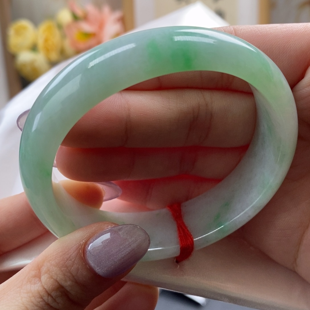 【闪购商品】翡翠手镯未镶嵌11号贵妃