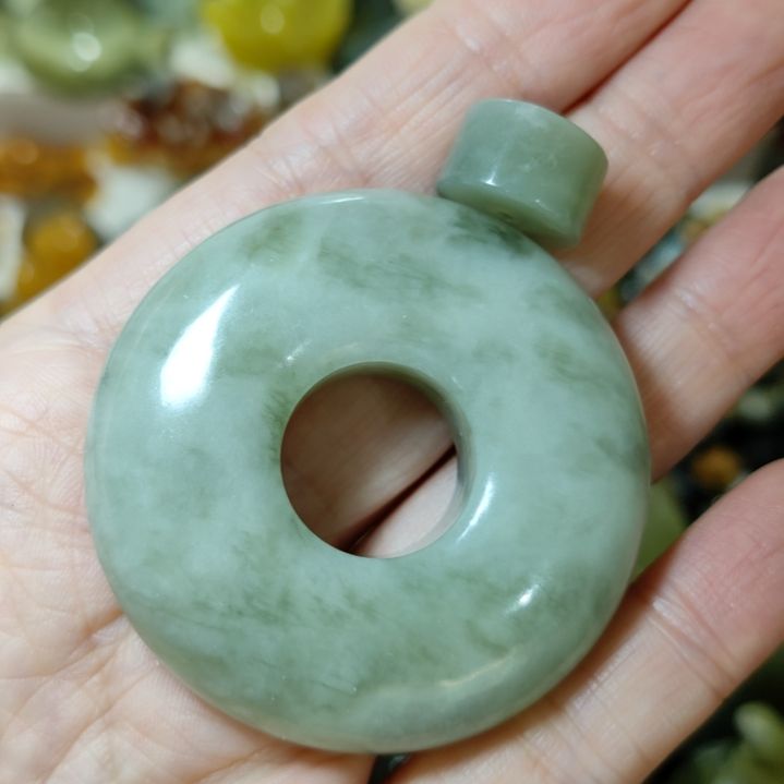 岫玉未镶嵌平安扣