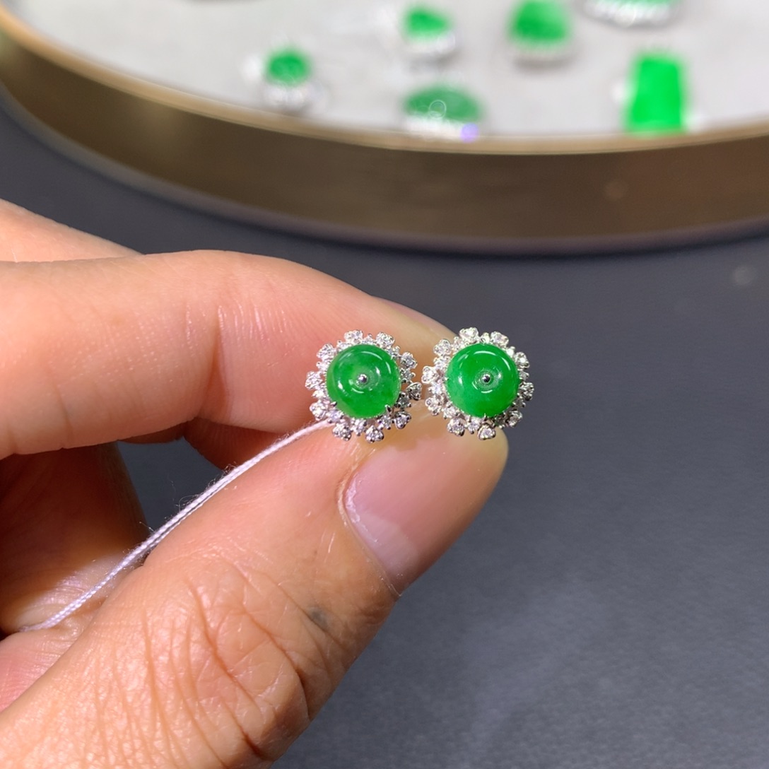 翡翠耳饰18K金镶嵌翡翠