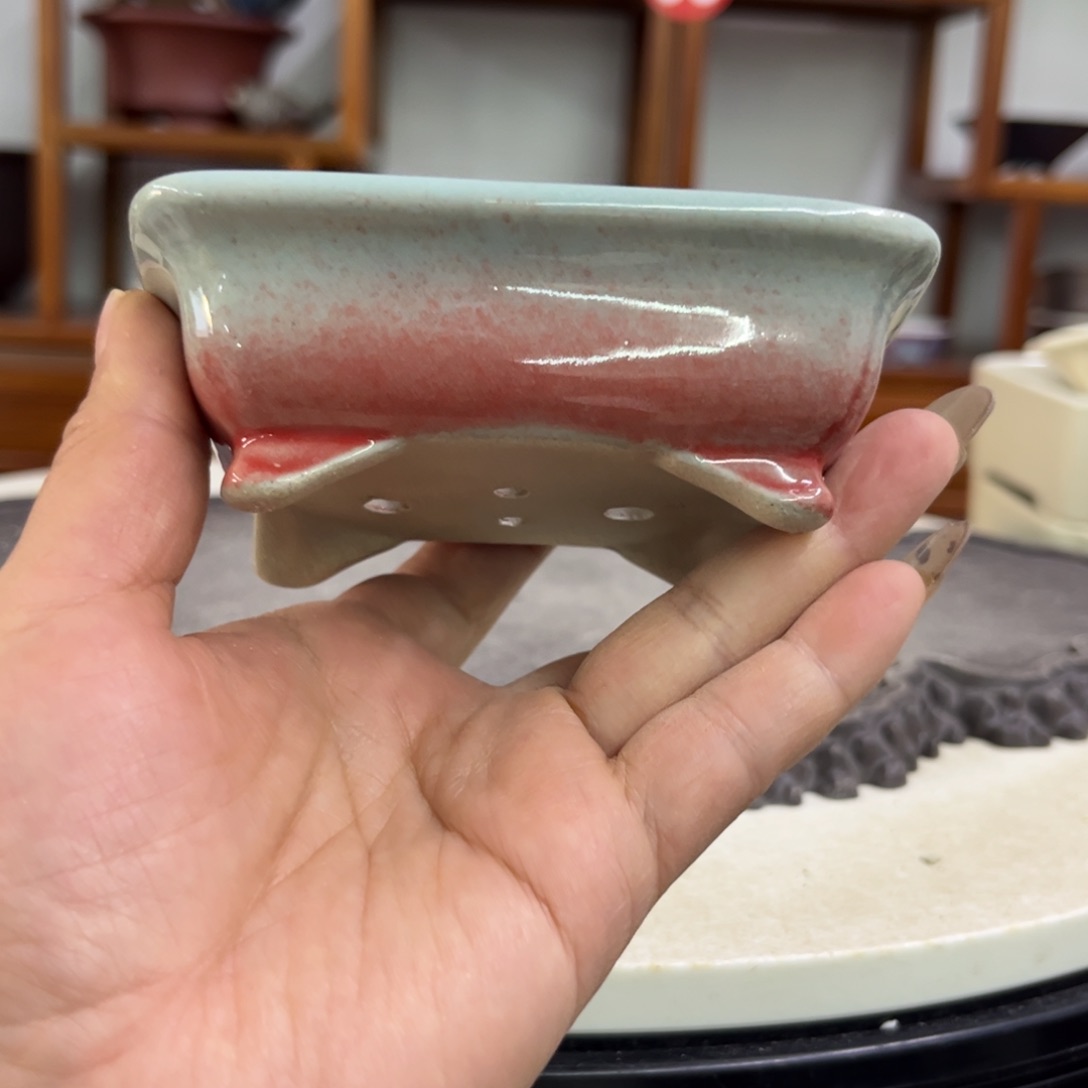 紫砂花盆瑕疵3.5-10.5-8。。。