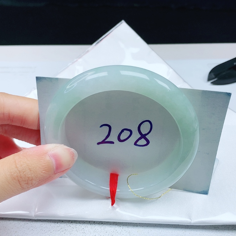 【闪购商品】翡翠手镯未镶嵌56.6圈