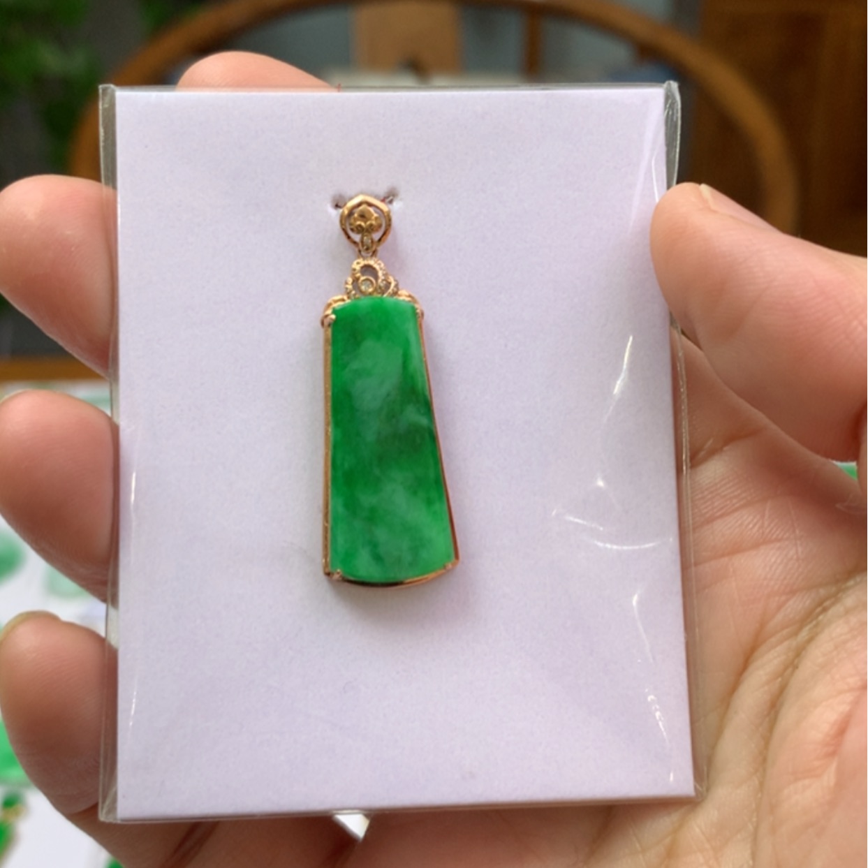 【闪购商品】翡翠颈饰18K金镶嵌翡翠首饰