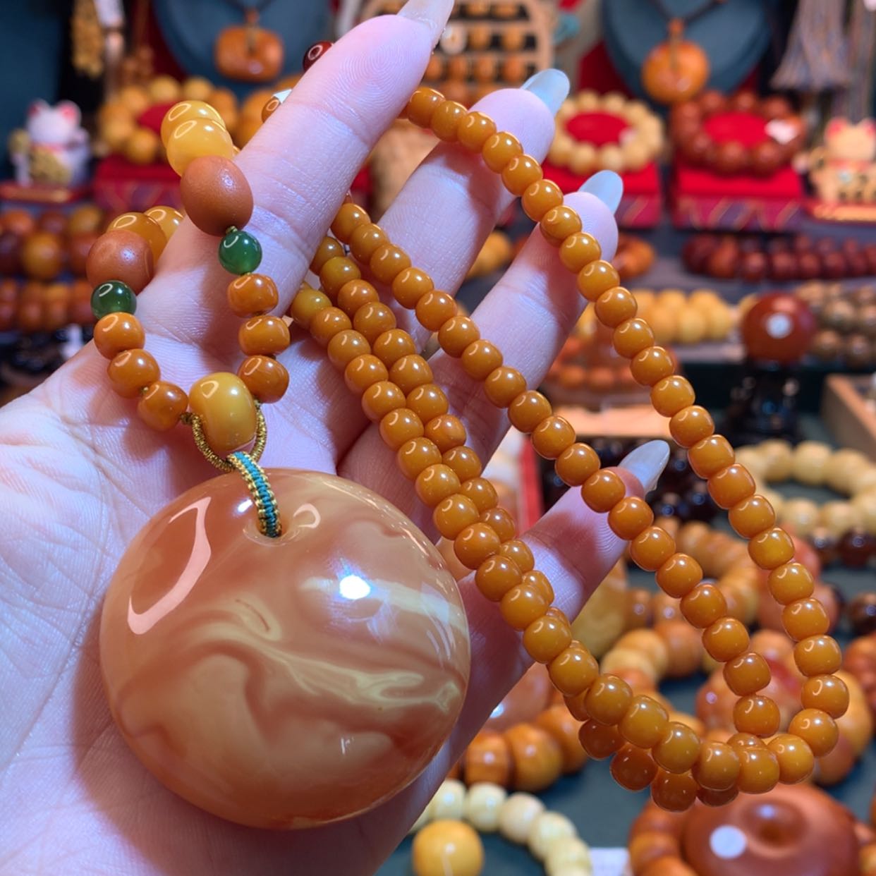 【闪购商品】蜜蜡吊坠(赠链)未镶嵌