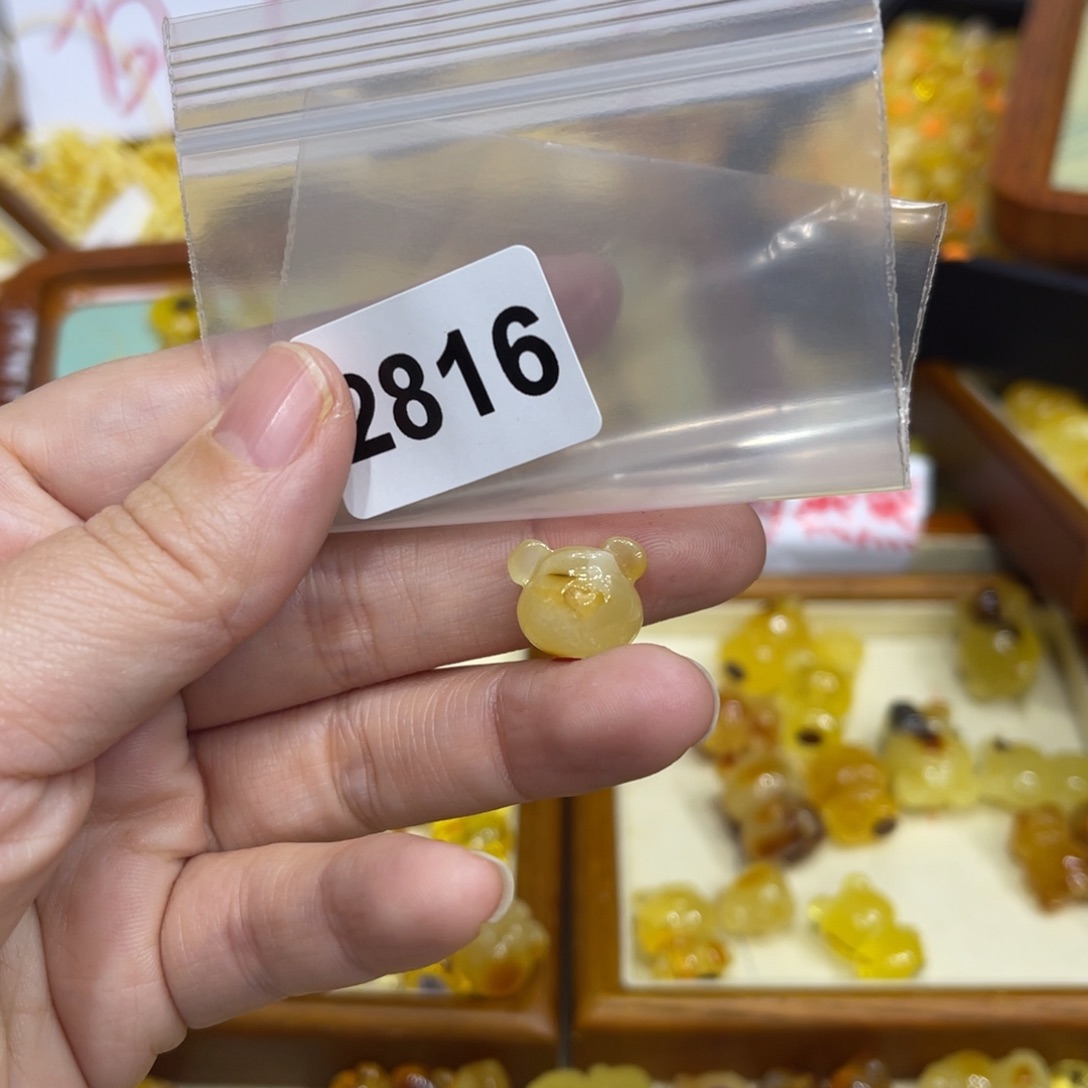 琥珀珠宝奇石未镶嵌