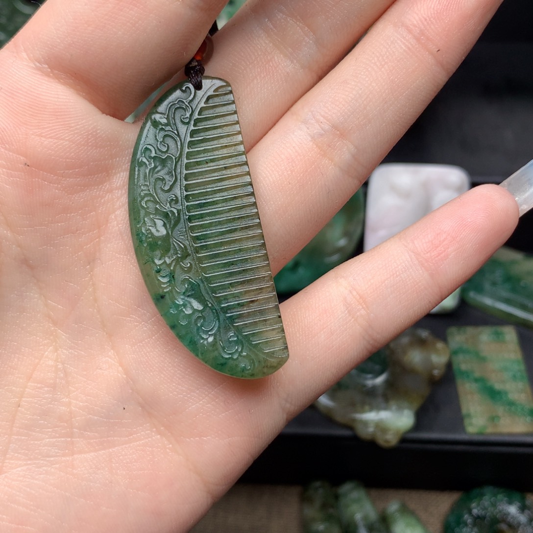 糖***子未镶嵌独山玉颈饰