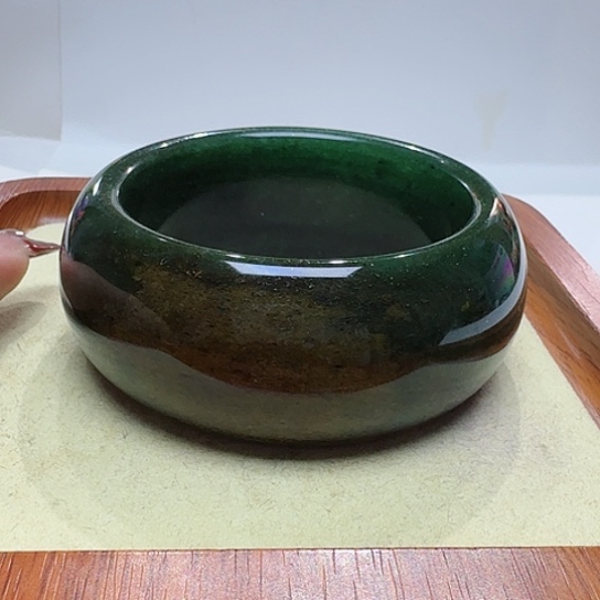 石英质玉手镯未镶嵌佳*