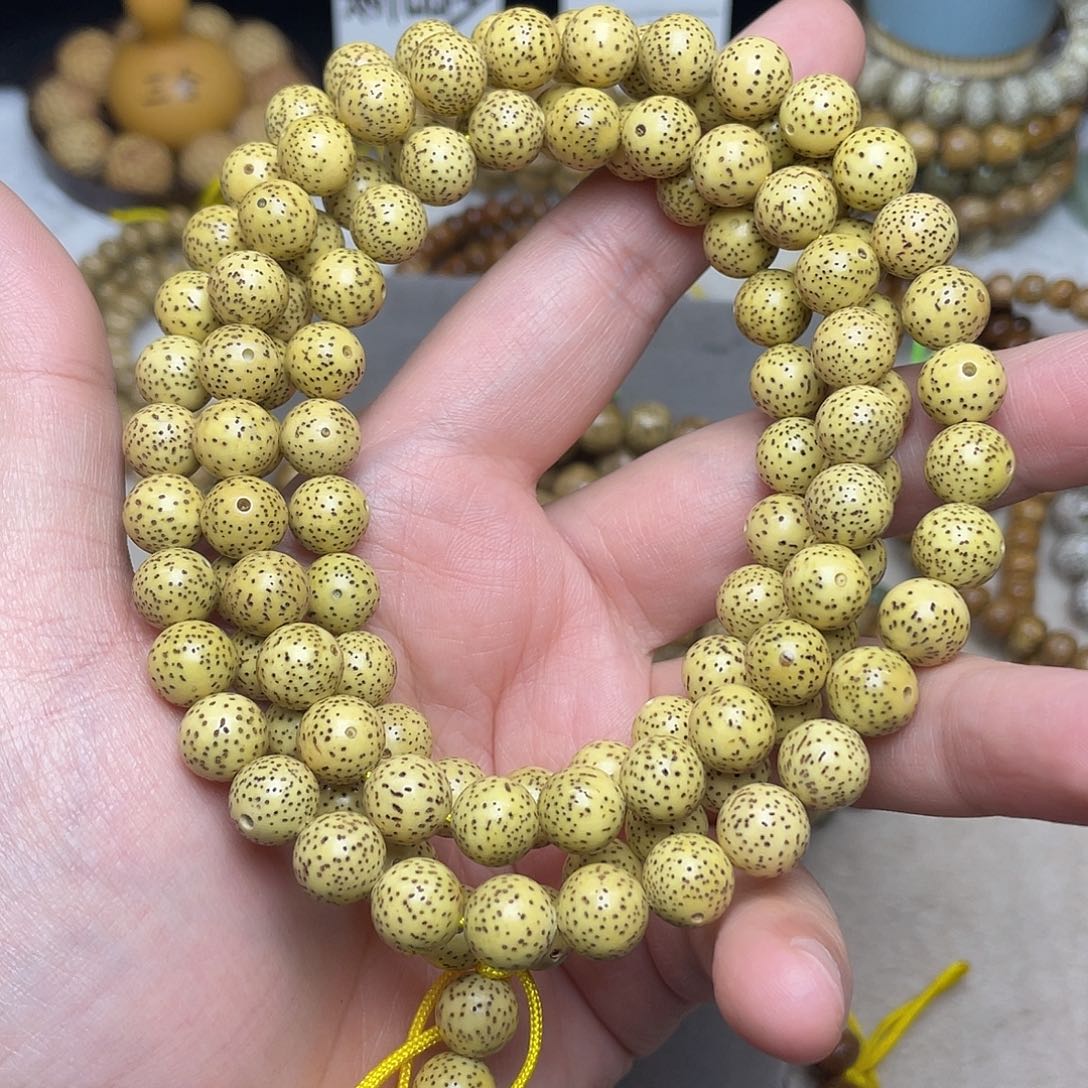 吊坠星月菩提10尺寸，鸡油黄，带备籽