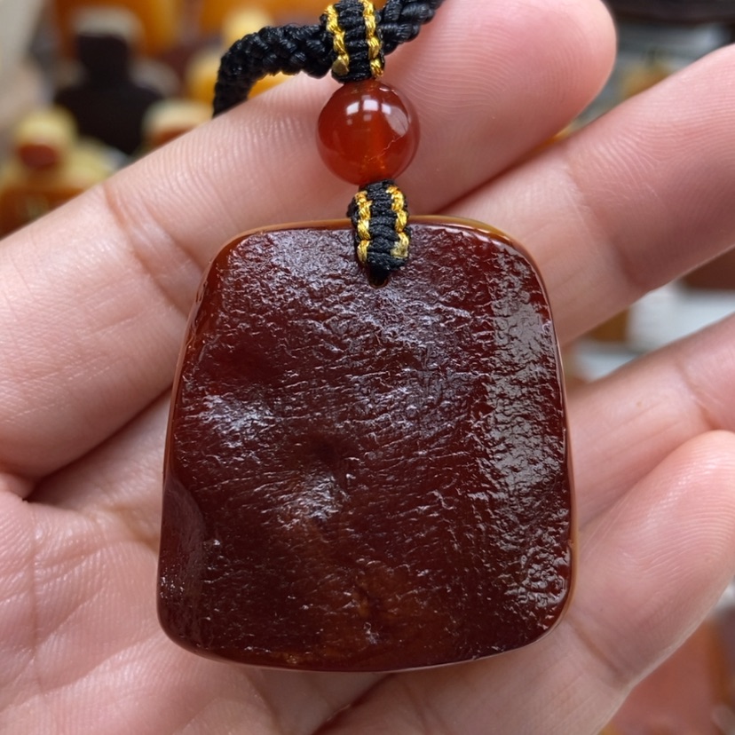 【闪购商品】琥珀颈饰未镶嵌