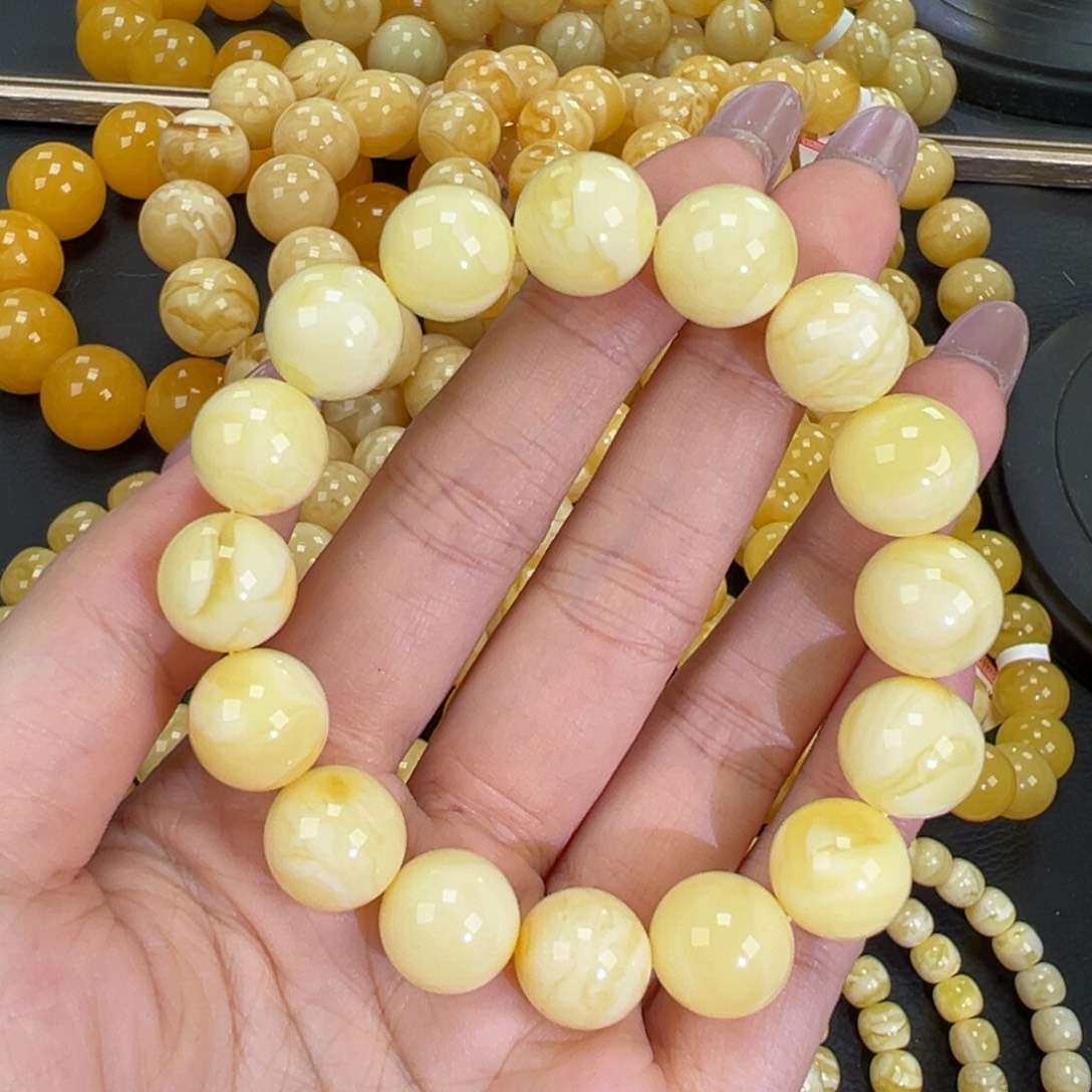 琥珀未镶嵌手链21.1白蜡