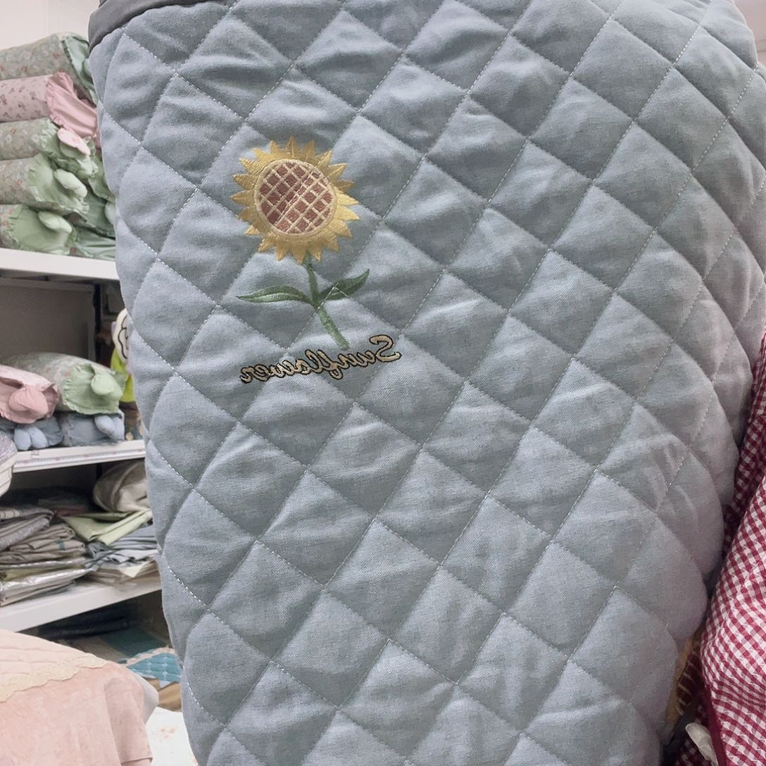 雪尼尔聚酯纤维快乐大本营在这里是什么