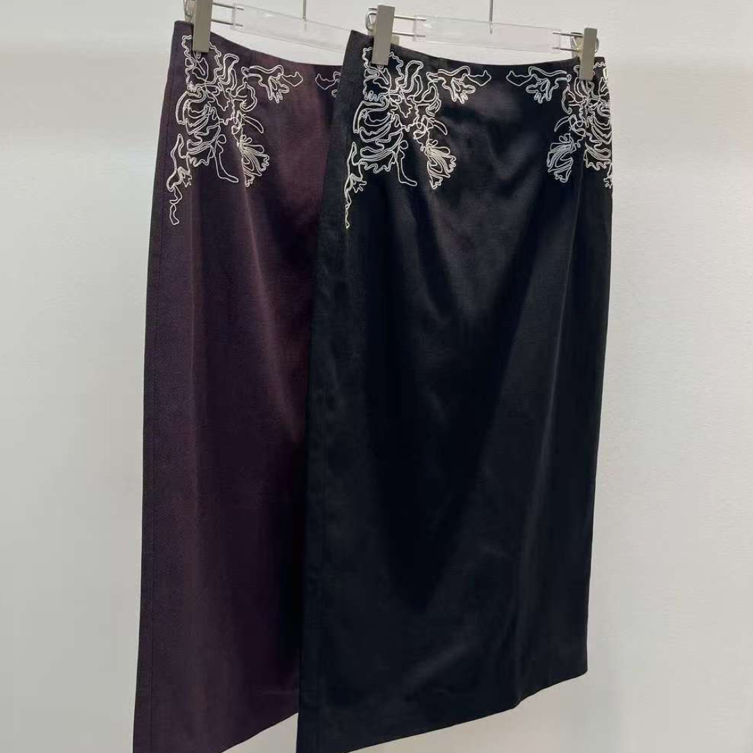 D50819复古配色刺绣高腰显瘦半身裙出街炸场彰显优雅气质