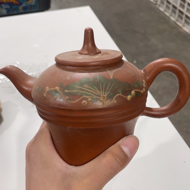 紫砂茶壶老厂紫砂壶一件。