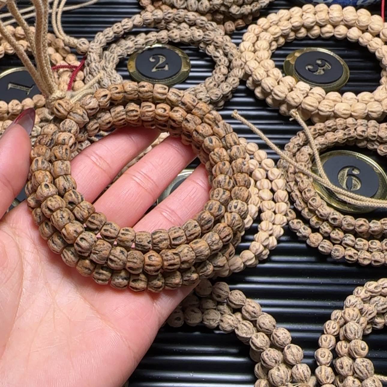 【闪购商品】柏香籽/百香籽吊坠我**酒