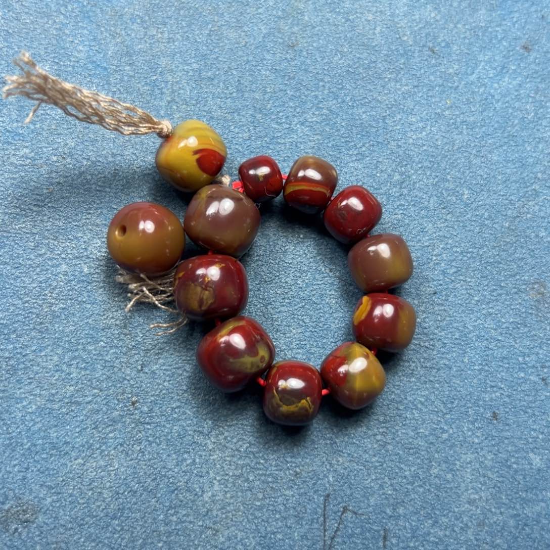 南红玛瑙颈饰未镶嵌兔*