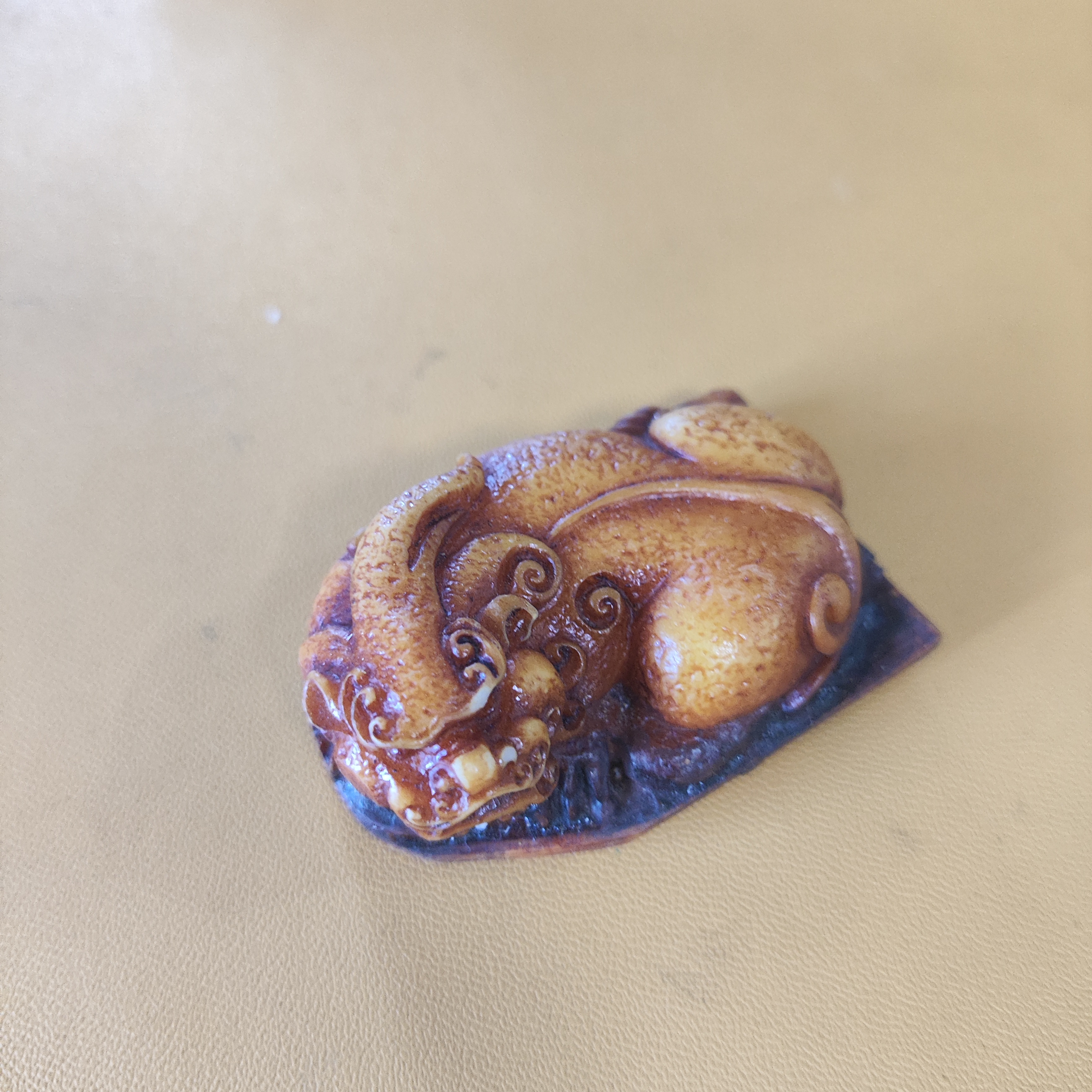 猛犸约24.6克雕刻件HZ1170