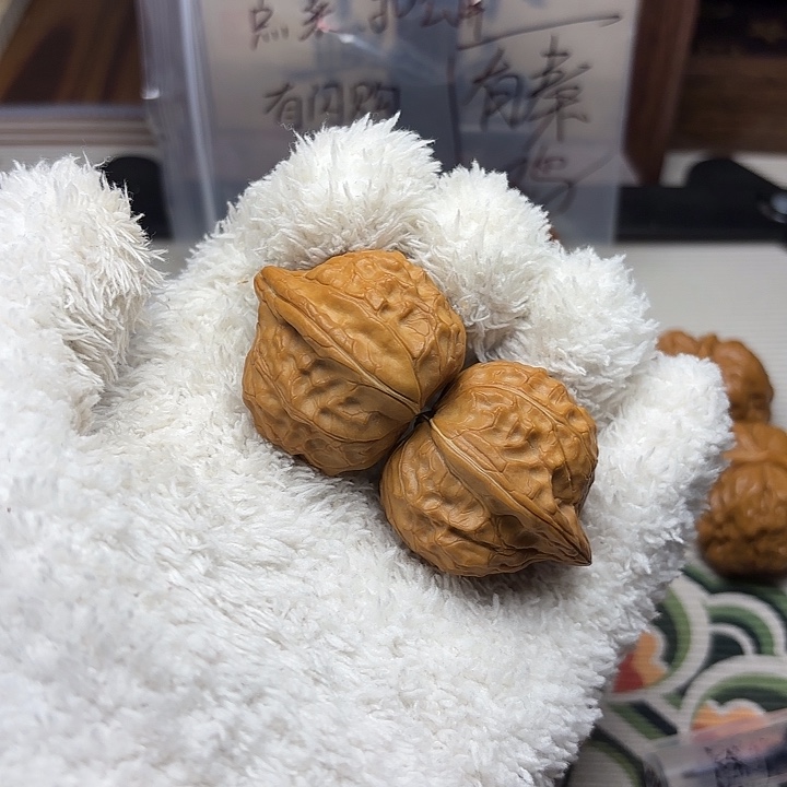 文玩把件龟甲文核桃
