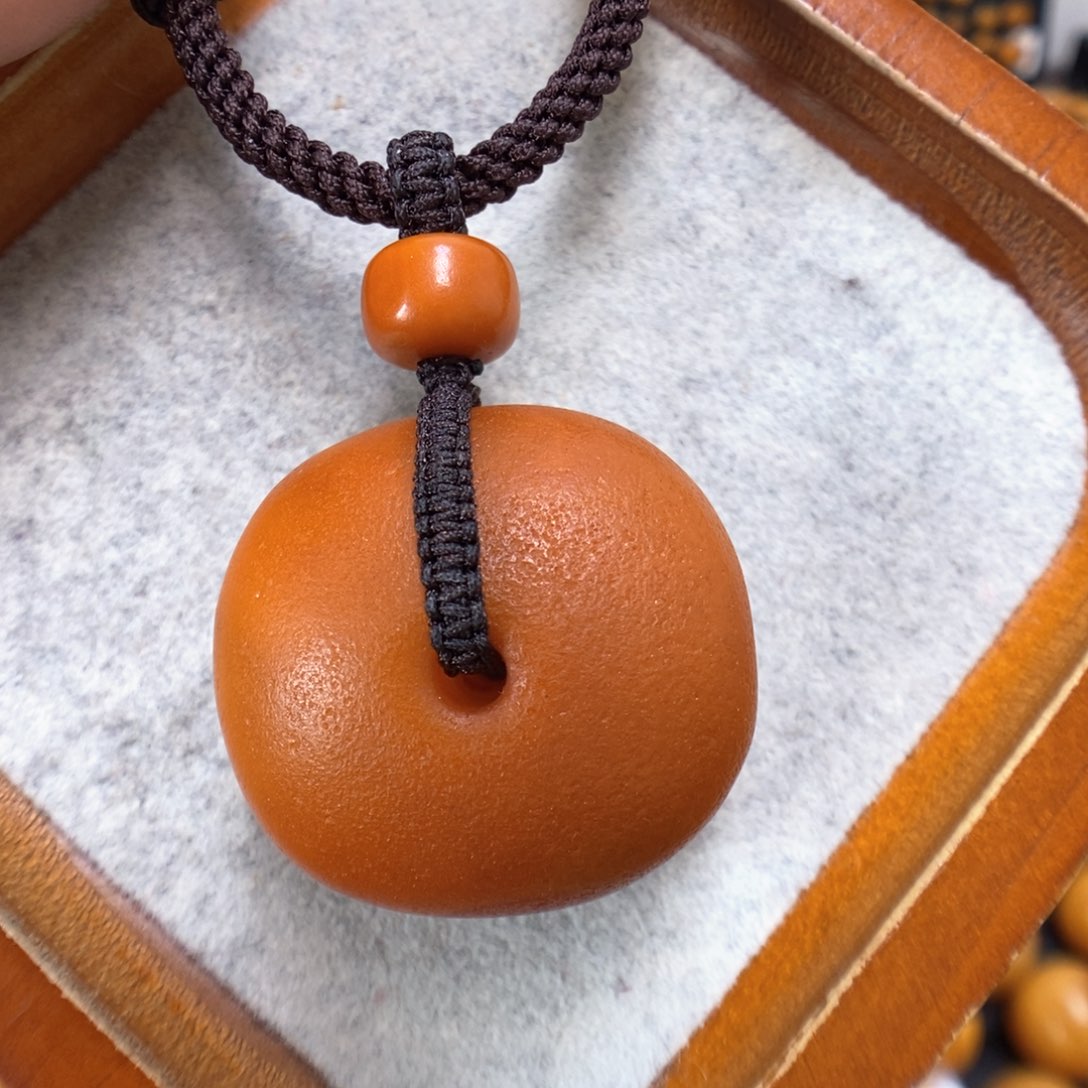 蜜蜡颈饰未镶嵌蜜蜡