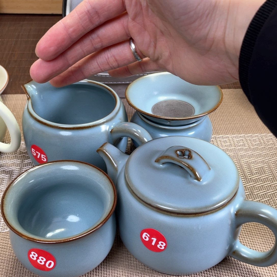 瓷片。。。。。。。。。。。。。。。。。